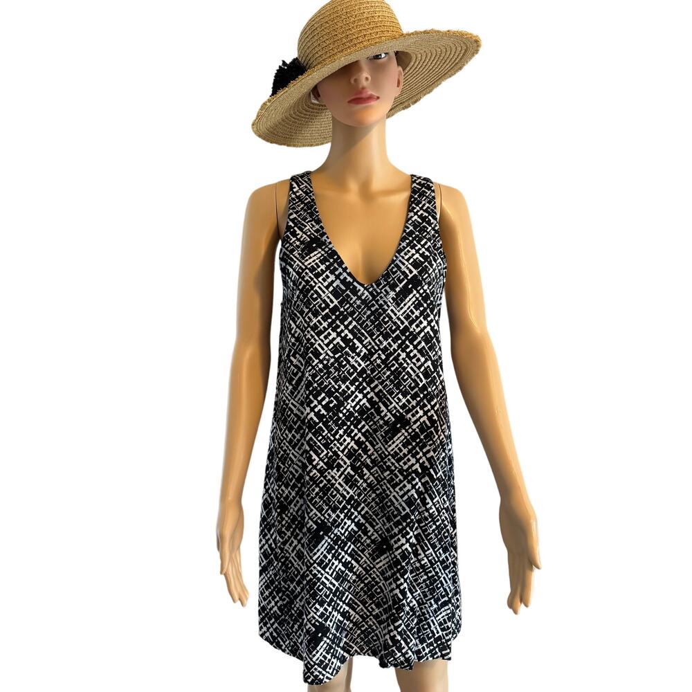 Pearle 88 Sleeveless Dress in Black & White, Women's Size M